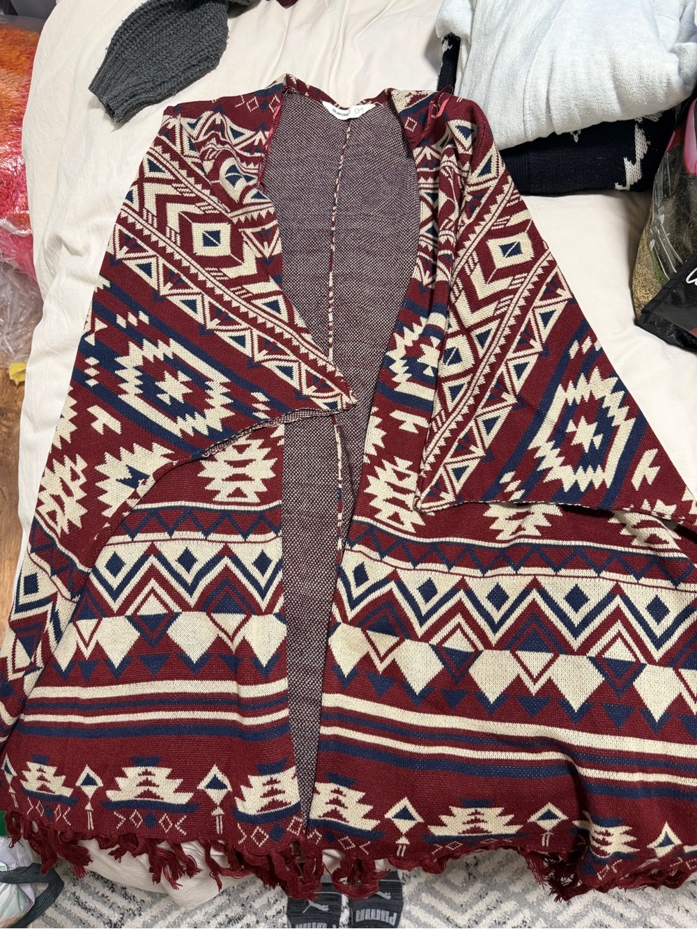 Sweaters - Picture 6 of 8